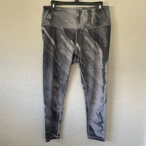 Zella Wide Band ankle length Gray Patterned Leggings L